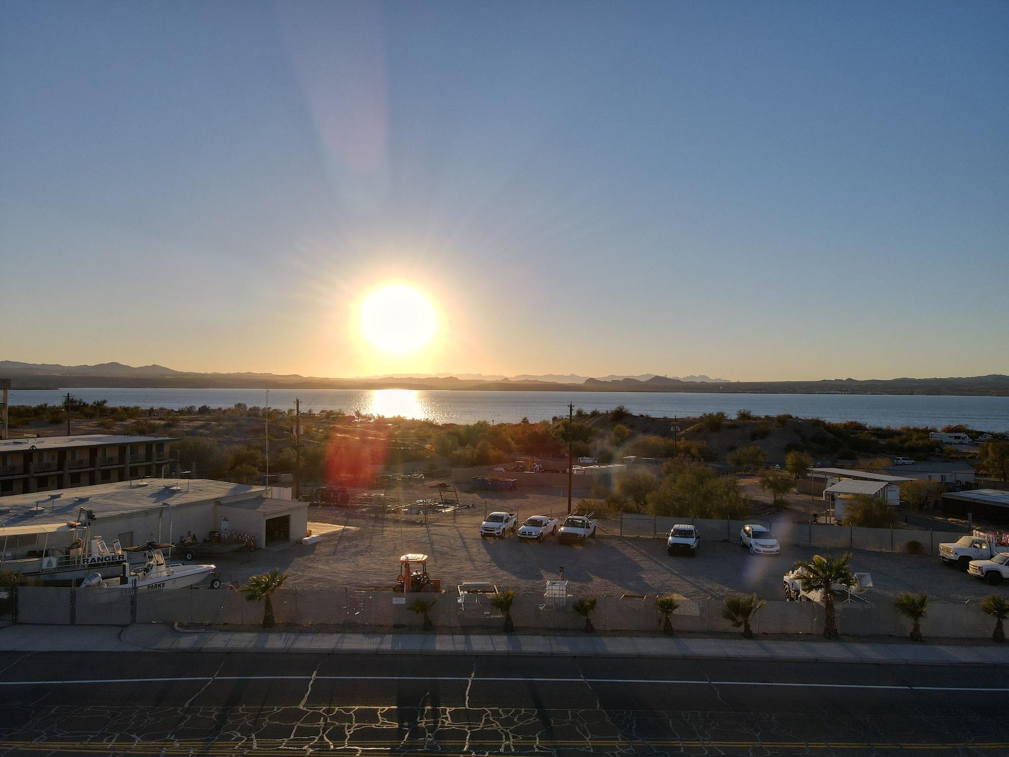 Travelodge By Wyndham Lake Havasu Lake Havasu City Exterior foto